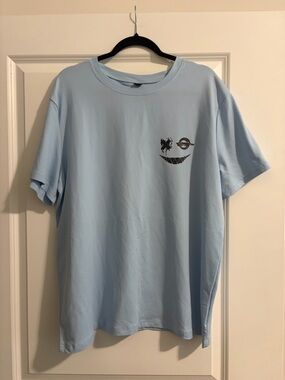 SHEIN Light Blue Graphic Short Sleeve Tee
